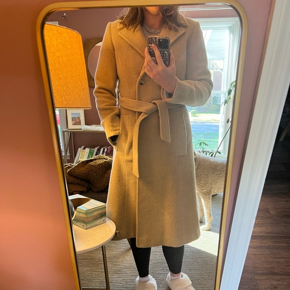 Pendleton 100% virgin wool camel-color trench coat. Size small. - Picture 16 of 16